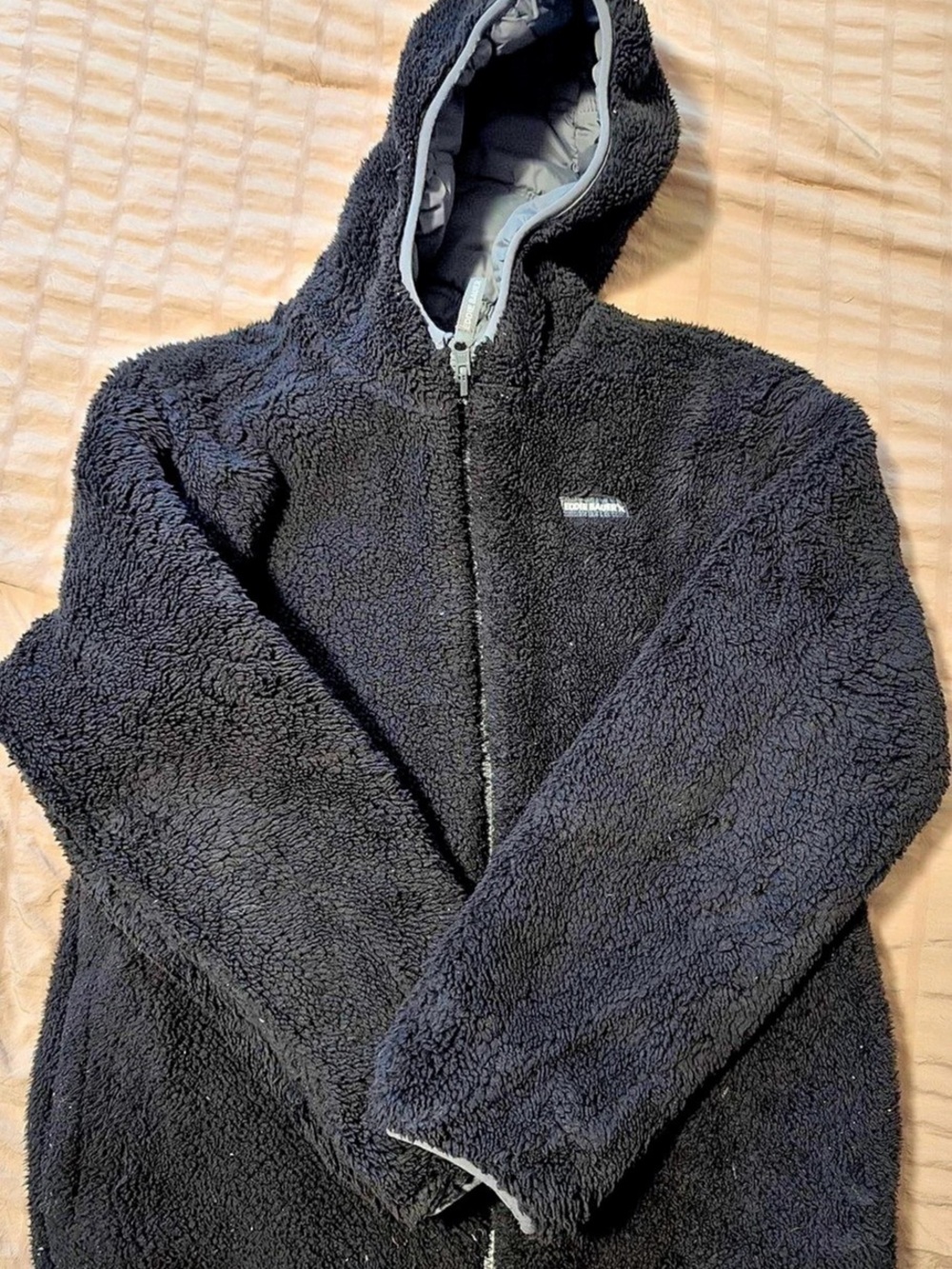 Eddie Bauer kids Hooded Performance Jacket Black & Gray